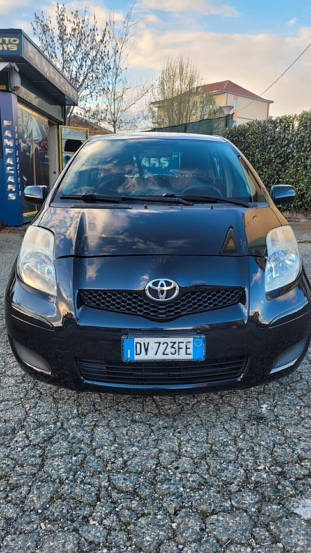 Toyota Yaris 1.0 5 porte Sol GPL
