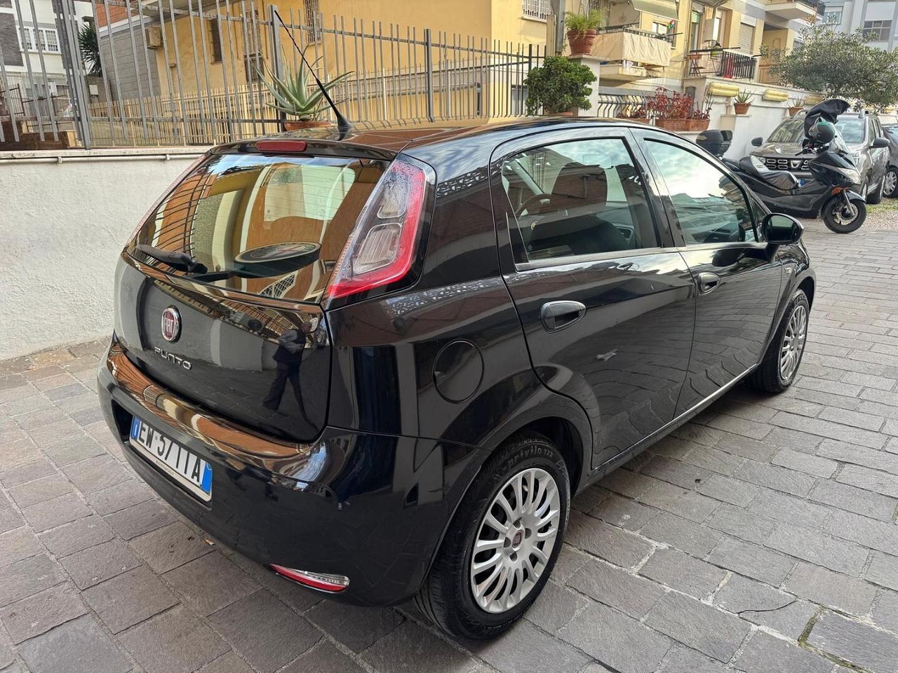 FIAT Punto 1.3 MJT II 75CV 5 porte Lounge