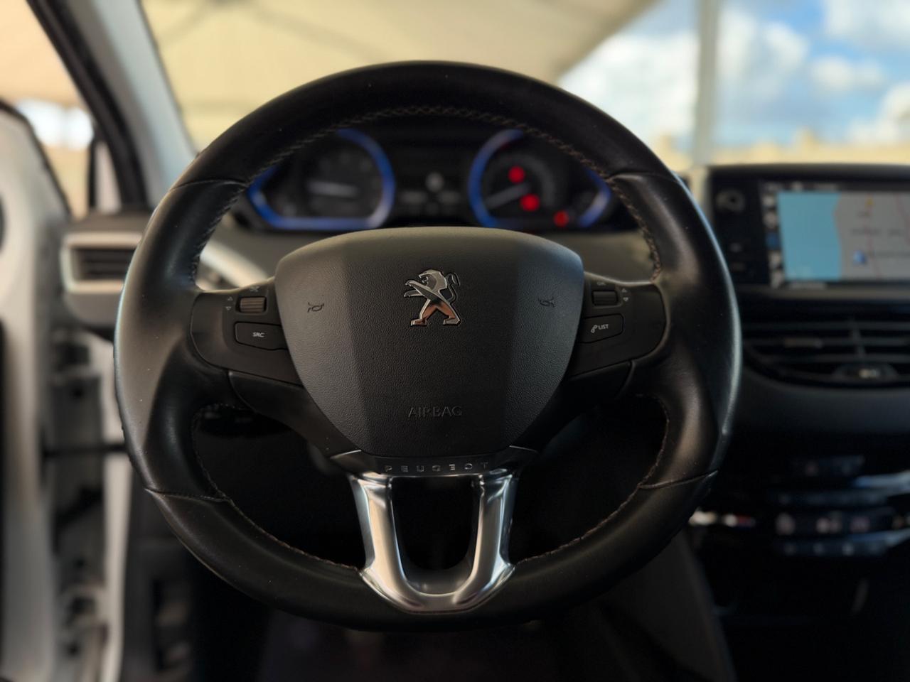 Peugeot 2008 BlueHDi 100 Allure FULL