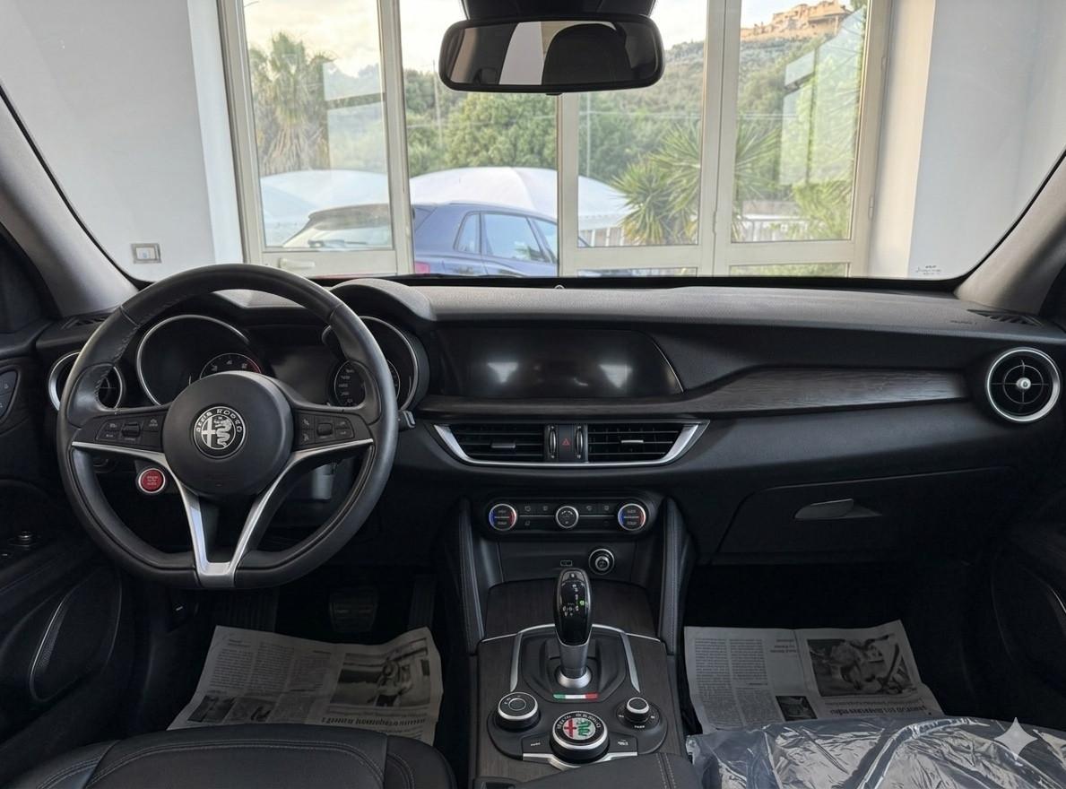 Alfa Romeo Stelvio 2.2turboD AT8 SPRINT ROSSO FERRARI2020