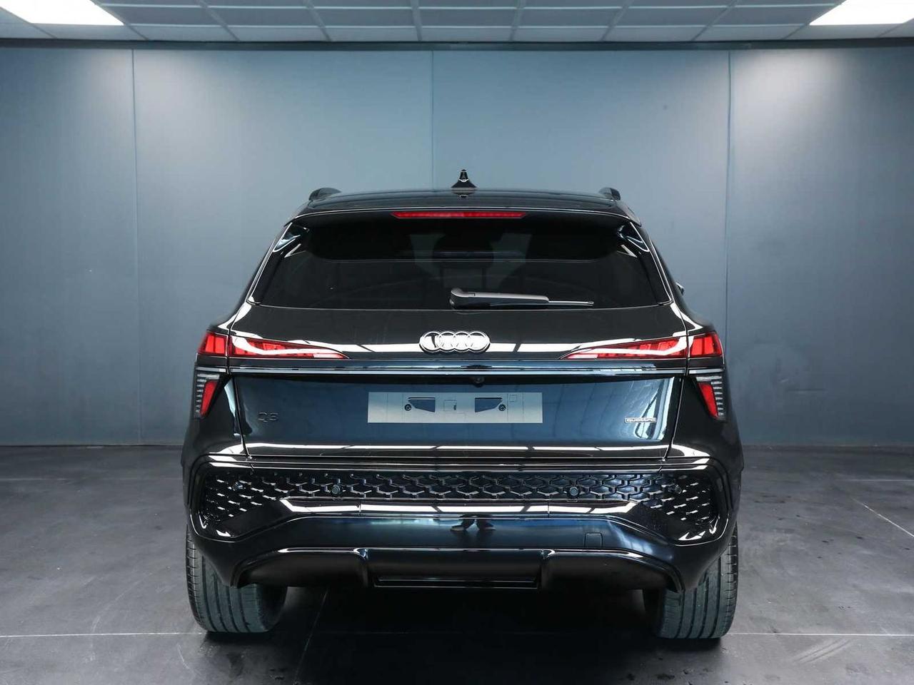 Audi Q3 20.tfsi s line edition #50385