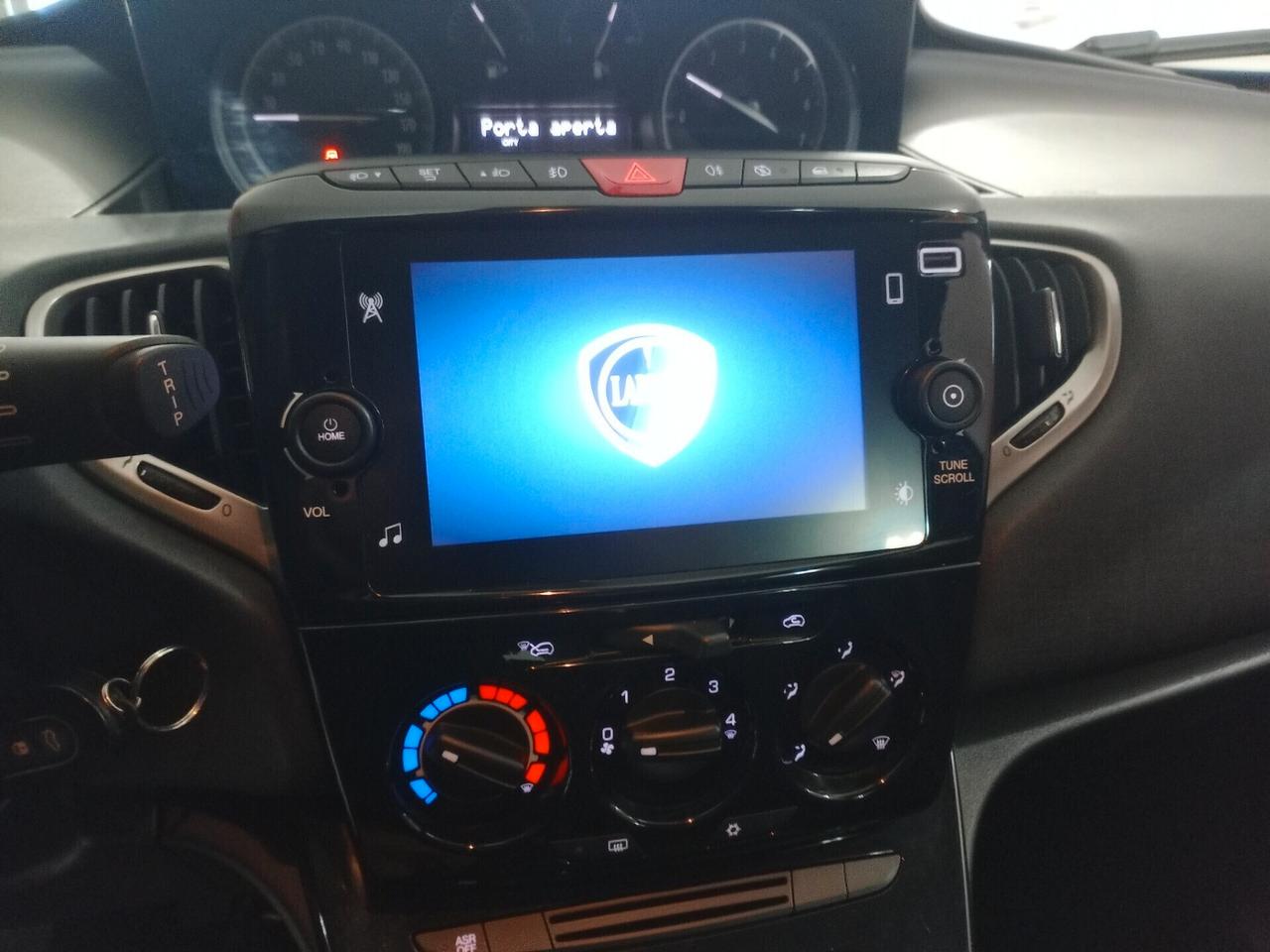 Lancia Ypsilon 1.0 FireFly 5 porte S&S Hybrid Gold