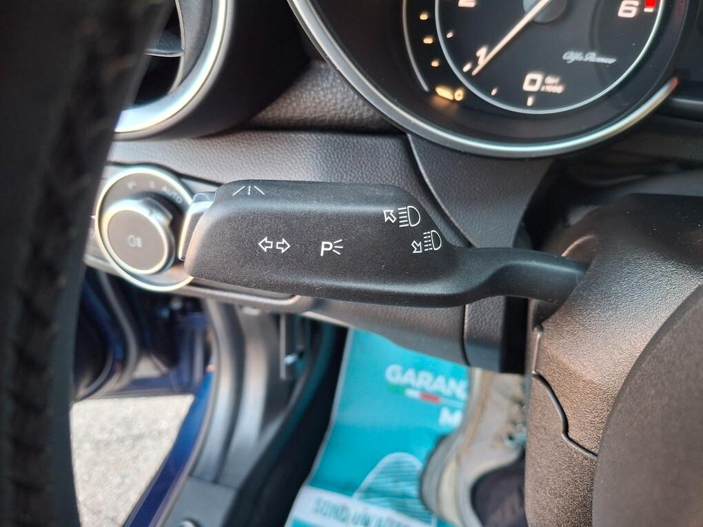 Alfa Romeo Giulia 2.2 Turbodiesel 150cv AT8 - 2018