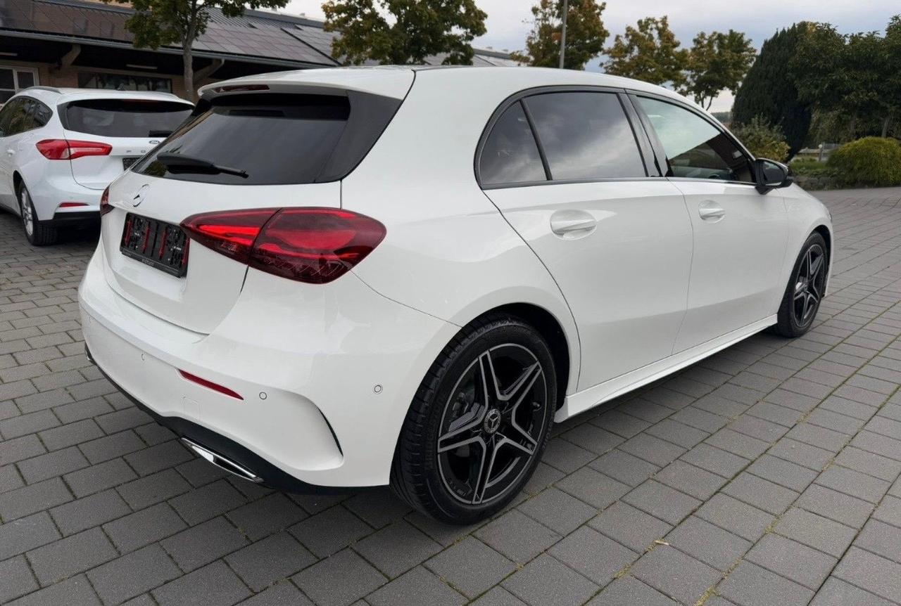 Mercedes-benz A 180 Auto Premium AMG Line Diesel Pack night