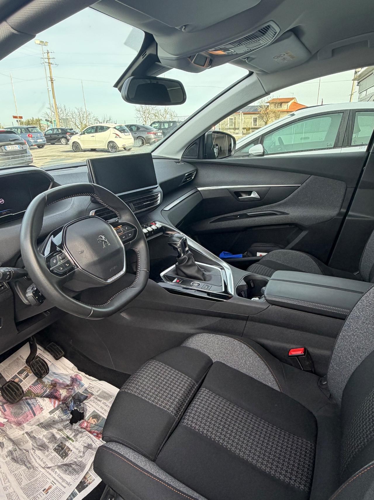 Peugeot 3008 BlueHDi 130 S&S Active