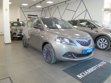 Lancia Ypsilon 1.0 BENZINA FireFly 5 porte Hybrid Silver Plus 2022