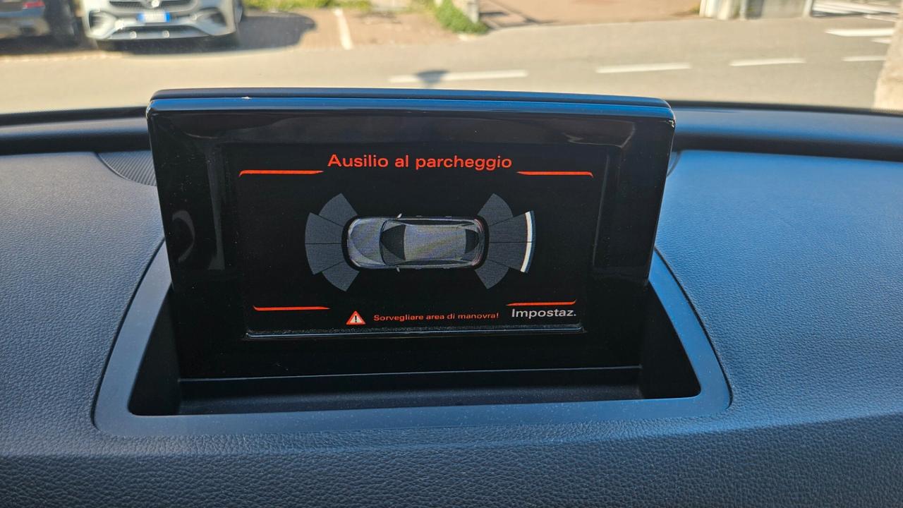 Audi Q3 2.0 tdi Sport quattro 150cv TETTO-NAVY-LED