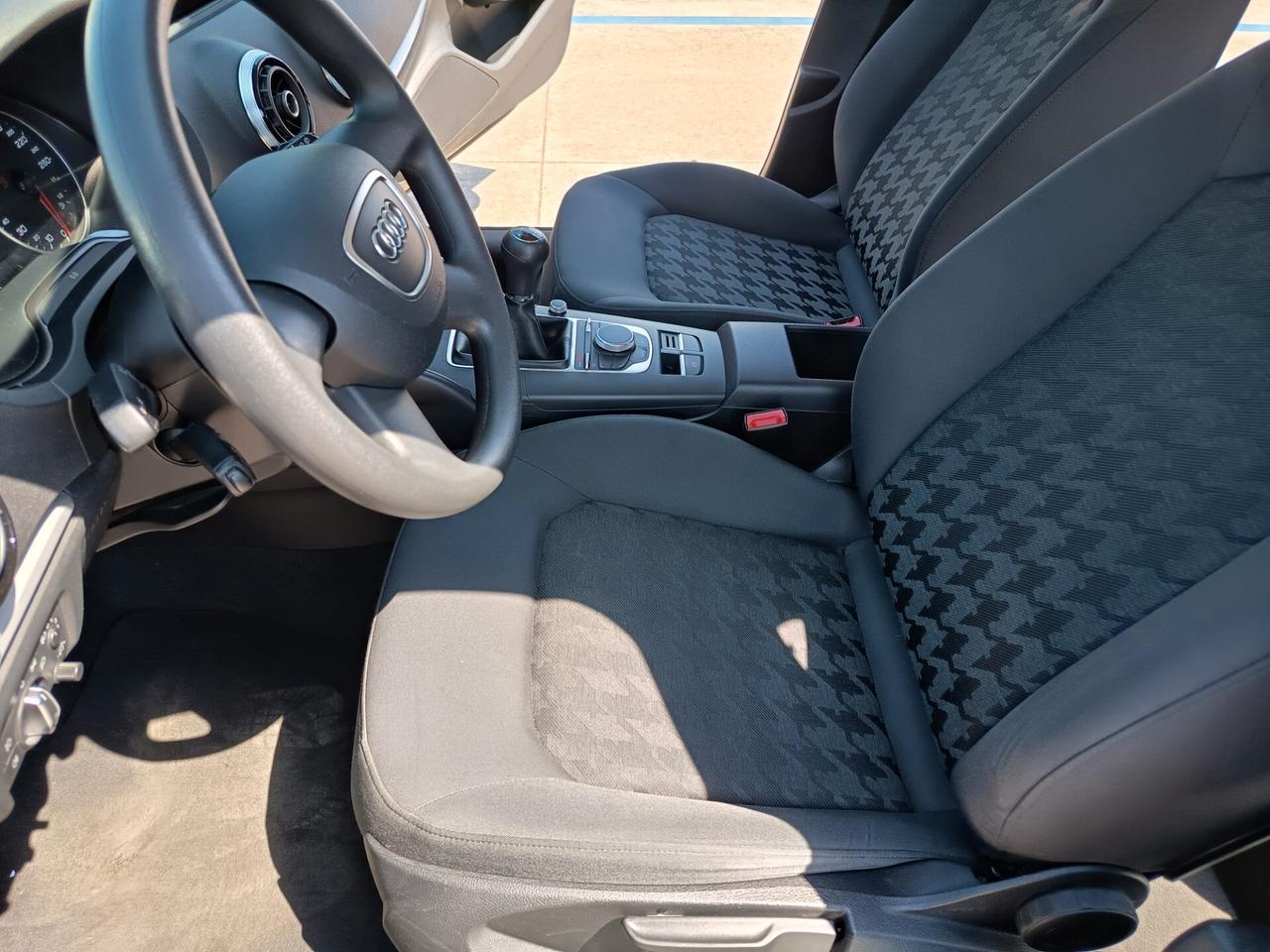 Audi A3 SPB 1.6 TDI Ambiente