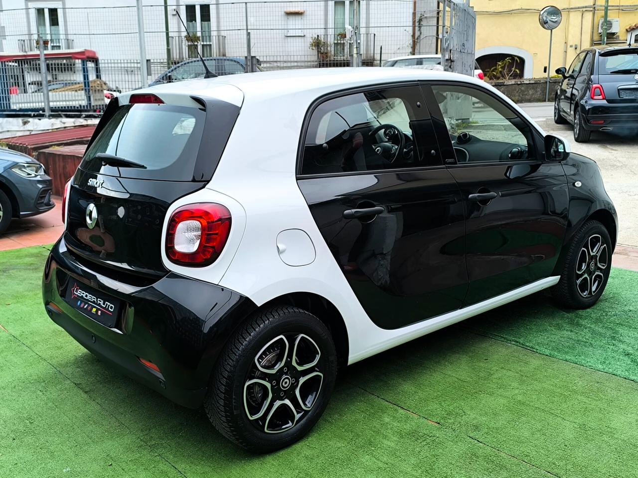 Smart ForFour 1.0 71 cv versione Passion Full Led