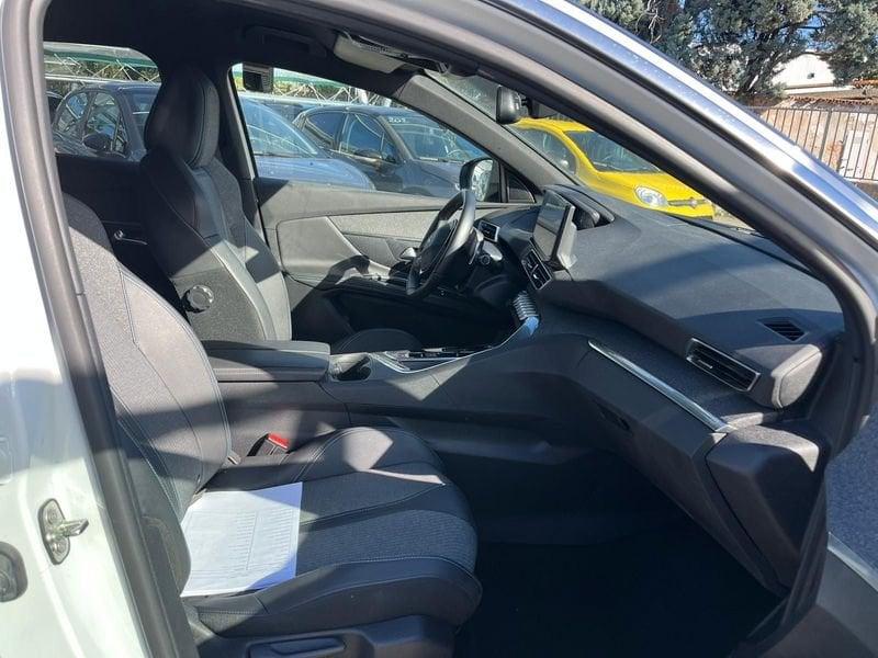 Peugeot 3008 3008 Hybrid4 300 e-EAT8 Allure Pack