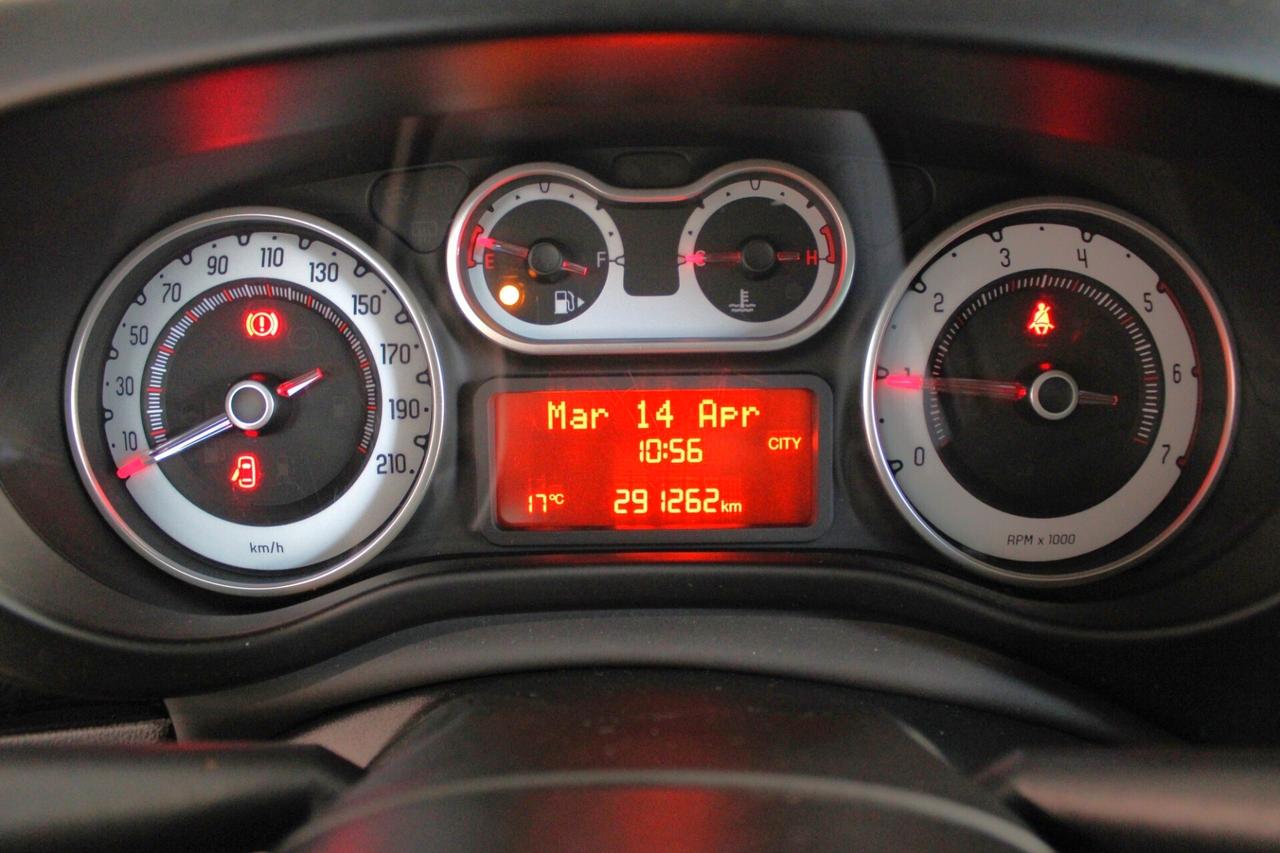 FIAT 500L 1.6 Mjet Trekking - 2013