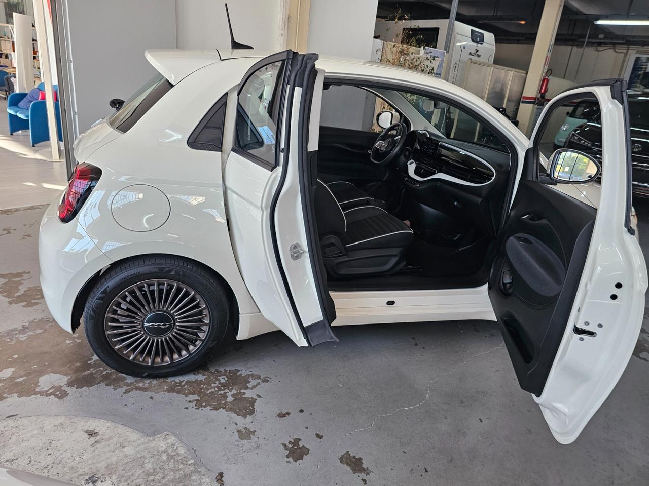 Fiat 500 500e 3+1 42 kWh Icon