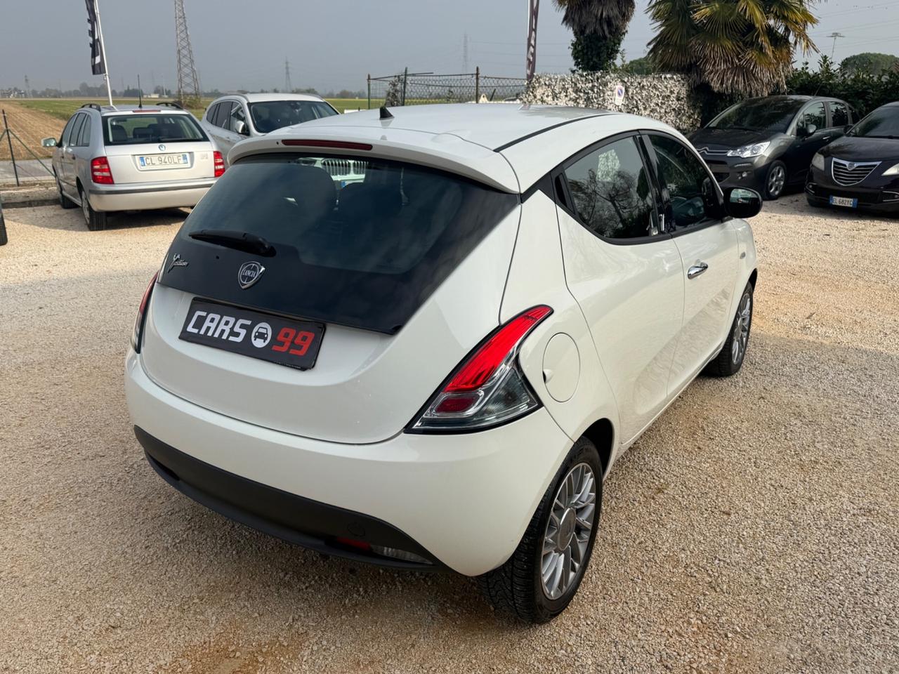 Lancia Ypsilon 1.2 69 CV 5 porte GPL Ecochic Platinum