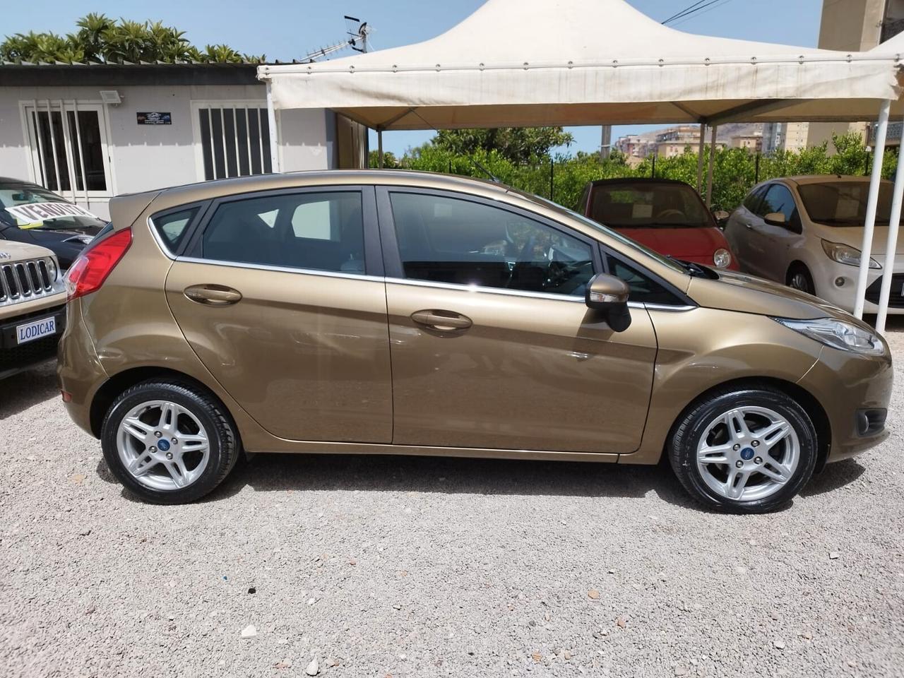 Ford Fiesta 1.5 TDCi 75CV 5 porte Titanium