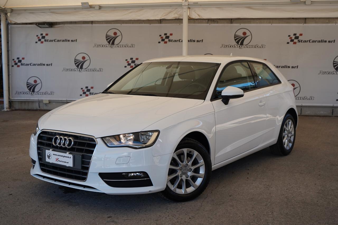 Audi A3 1.6 TDI 110 Cv Young 3 porte