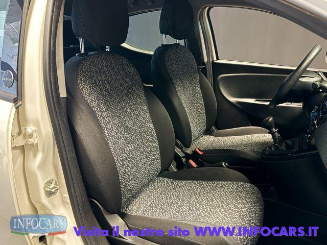 LANCIA Ypsilon 1.0 Hybrid 70 cv Ecochic Silver - PROMO