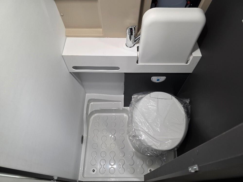 CAMPER MCLOUIS VAN 1 NEXT