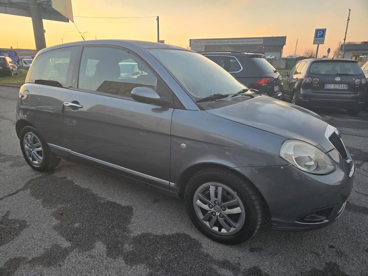 Lancia Ypsilon 1.2 Argento