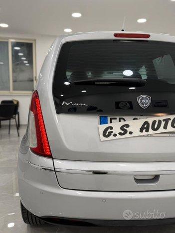 Lancia Musa Ecochic GPL 2011