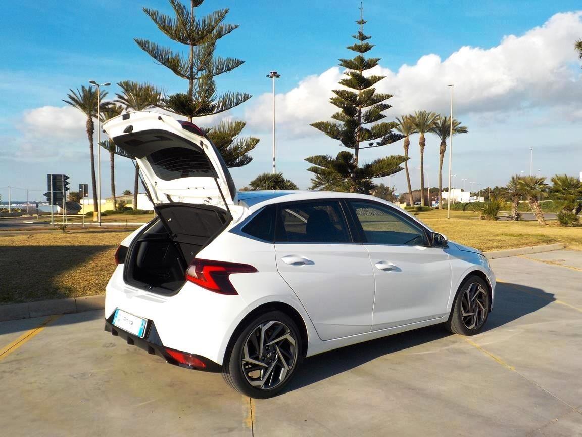 Hyundai i20 1.2 MPI Bose