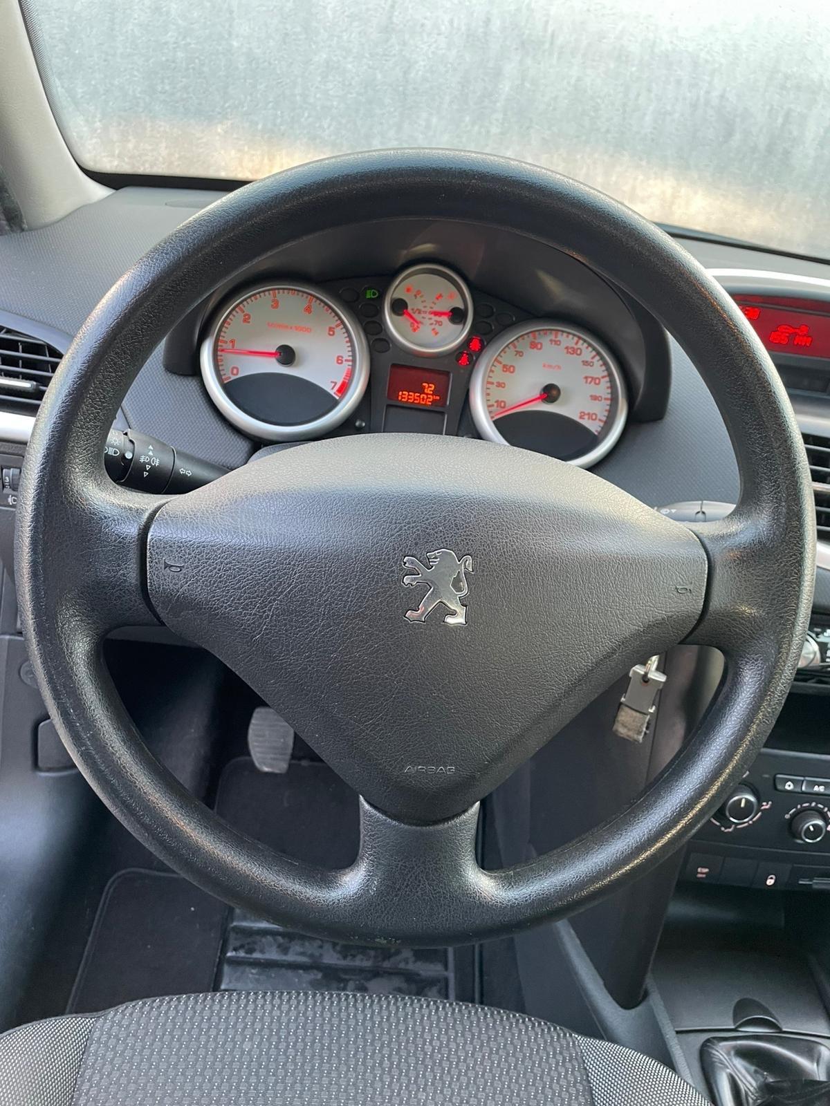 Peugeot 207 1.4 8V 75CV 5p. X Line 12 MESI GARANZIA