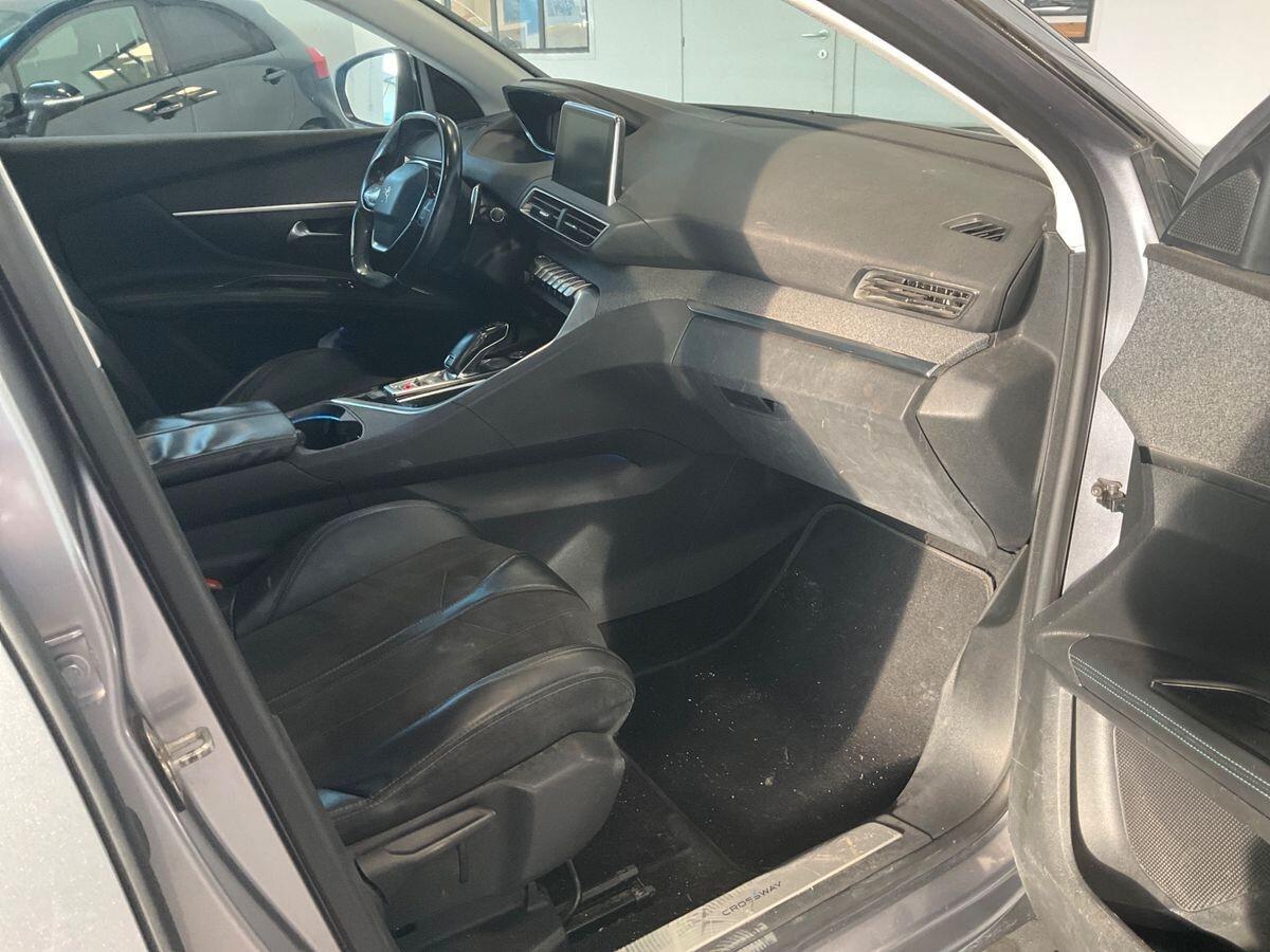 Peugeot 5008 BlueHDi 120 S&S EAT6 Crossway