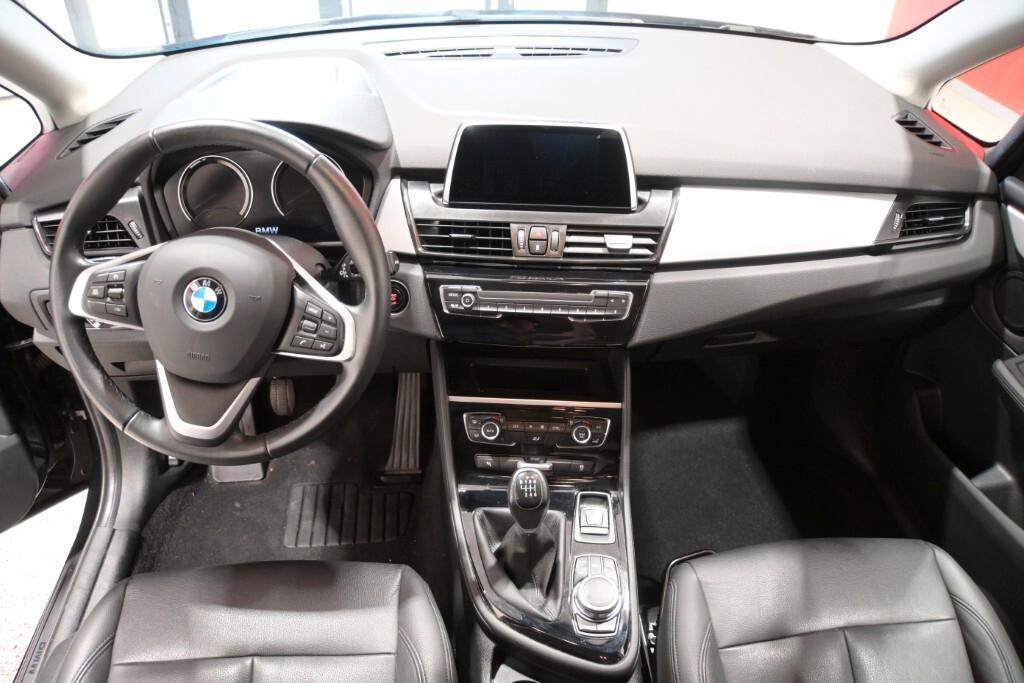 BMW 216D ACTIVE TOURER 116CV 6M. BUSINESS ADVANTAGE ( FARI LED - PELLE - CRUISE - NAVI - PARK ASSISTANT - TELECAMERA POST. )