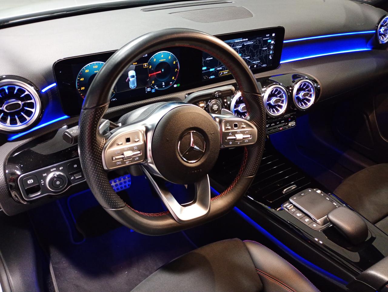 Mercedes-benz A 200 Automatic Premium Night Edition AMG