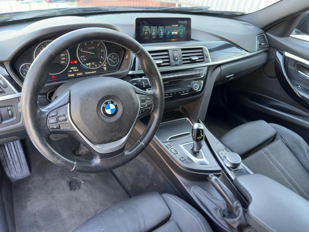 Bmw 316d touring SPORT LUXURY aut.