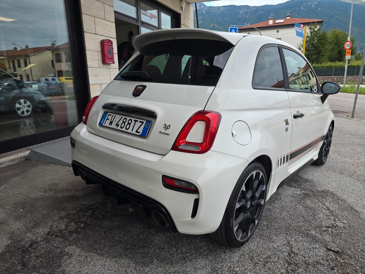 Abarth 595 1.4 Turbo T-Jet 165 CV Turismo