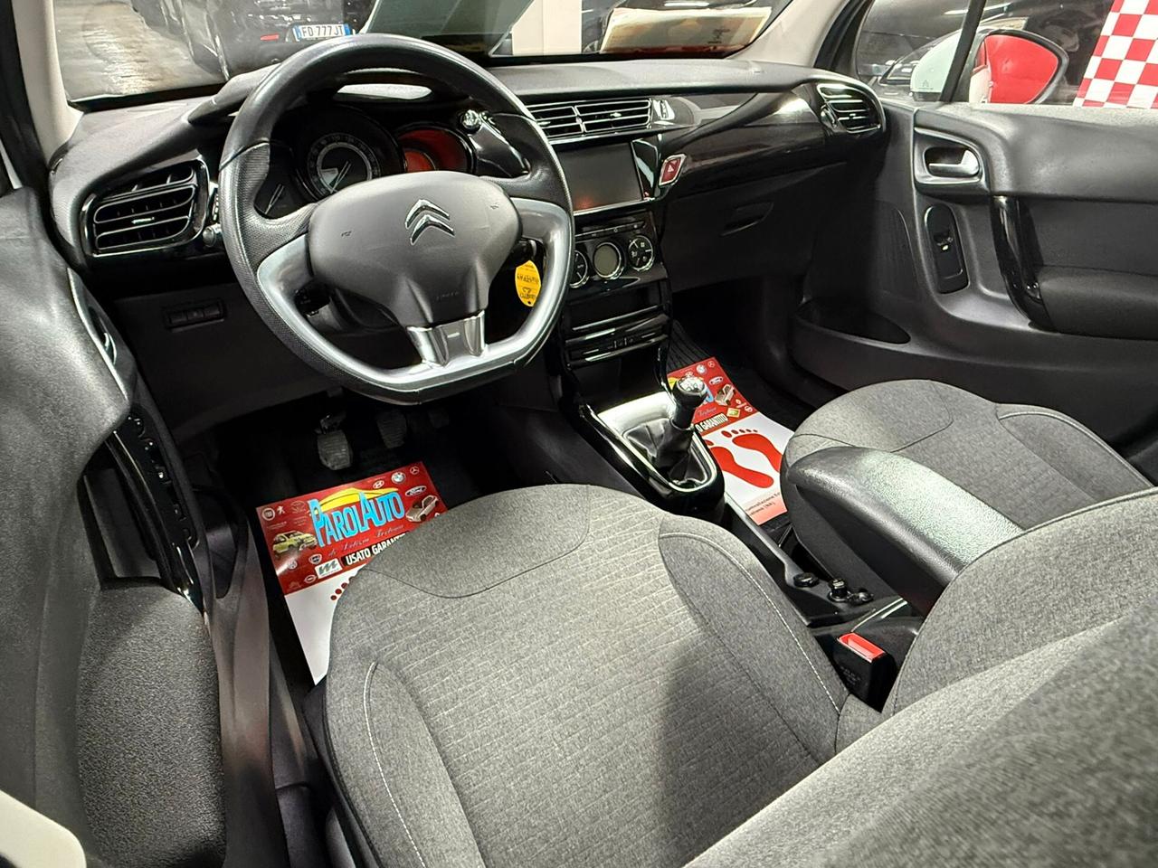 Citroen C3 1.2 82cv PureTech Exclusive - 2015