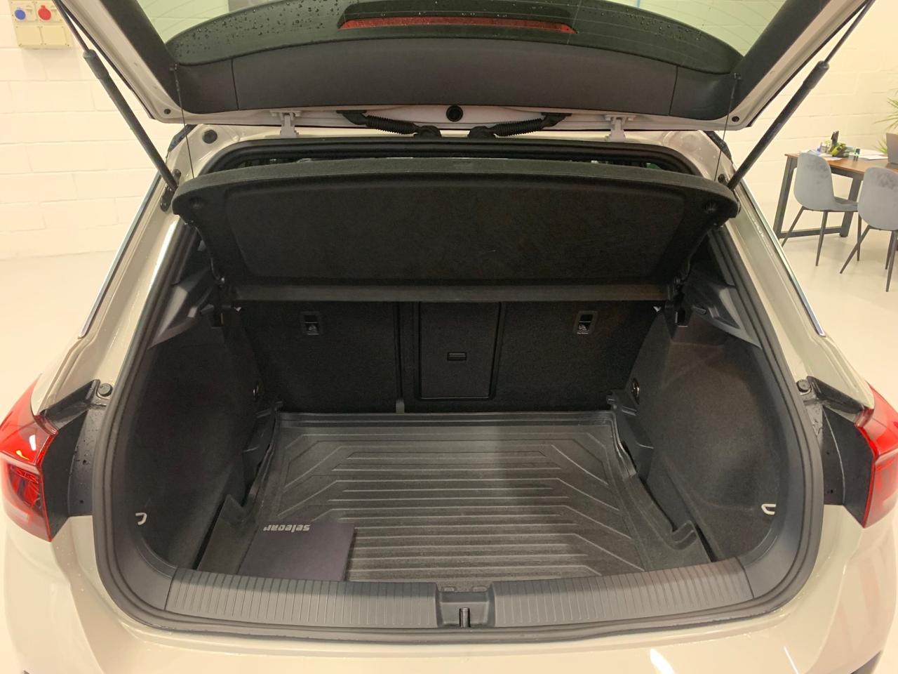 Volkswagen T-Roc 2.0 TDI SCR R-Line