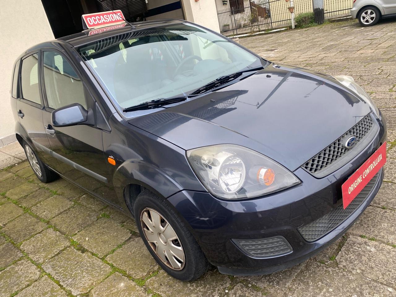 Ford Fiesta 1.2 16V 5p. Neopatentati