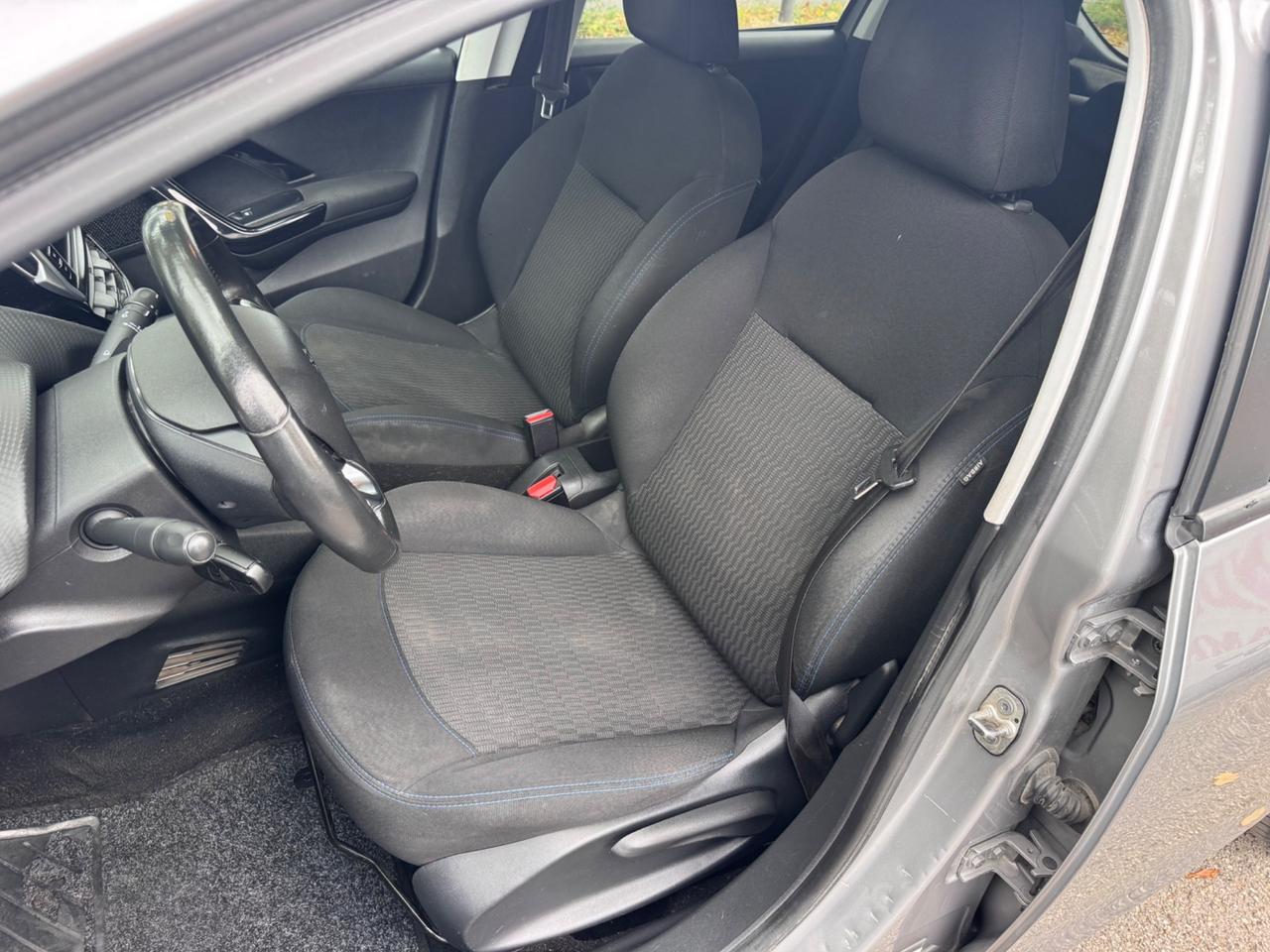 Peugeot 208 1.5 HDI NEOPATEN GARANZIA 12 MESI