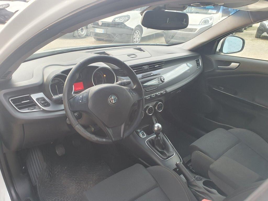 Alfa Romeo Giulietta 1.6 JTDm-2 105 CV Distinctive