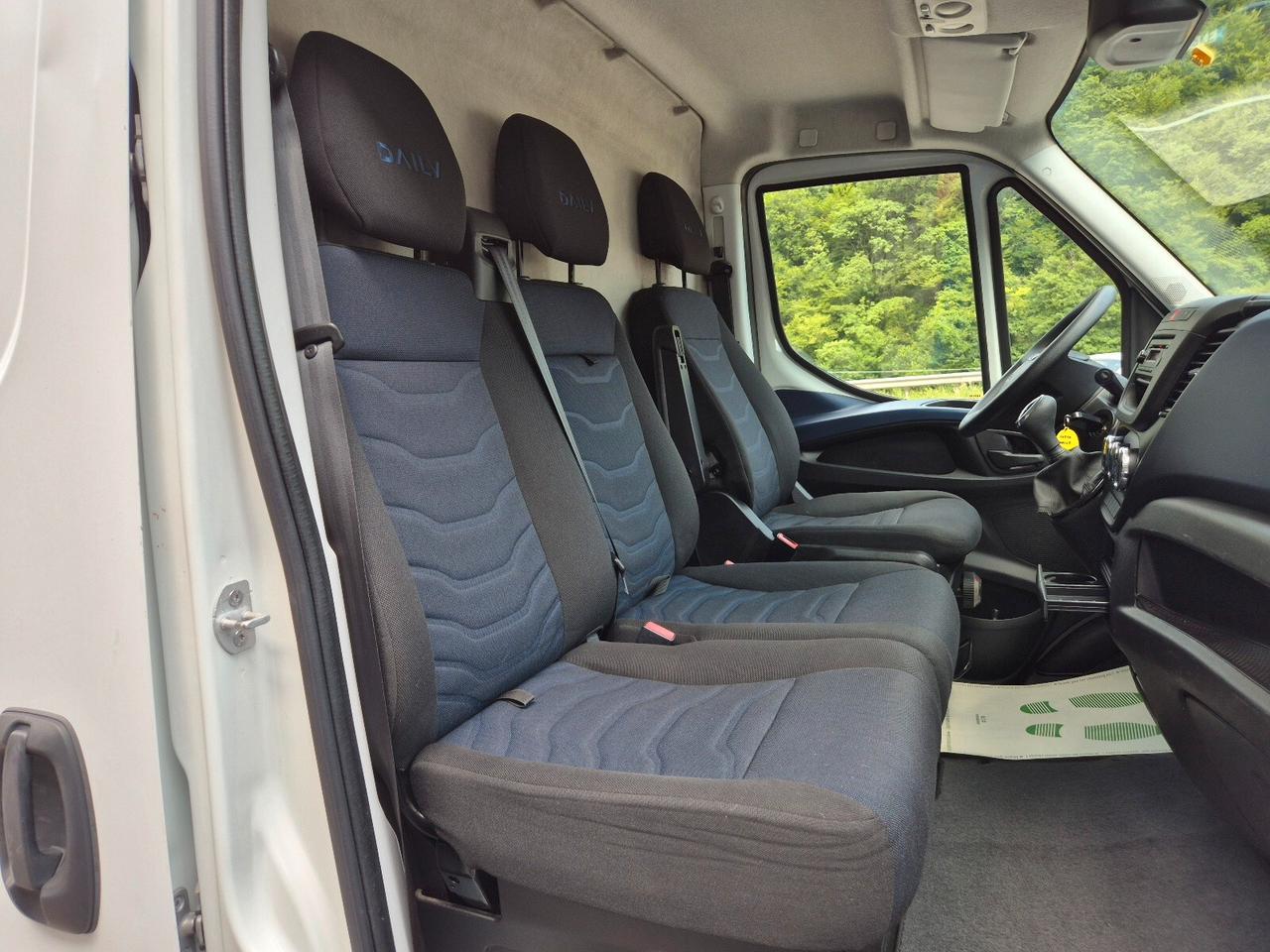 Iveco Daily 35S14 2.3 HPT Automatico Furgone