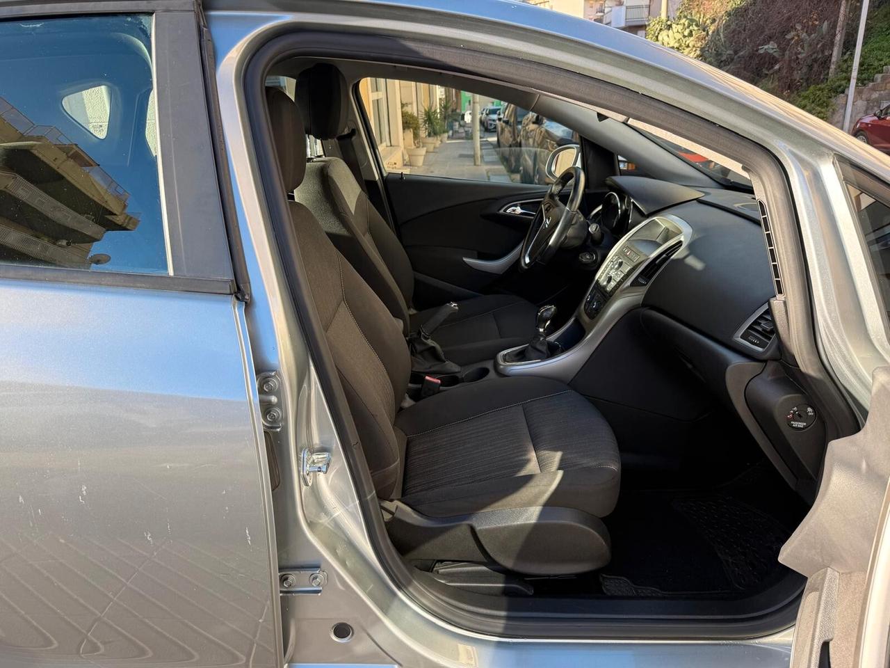 Opel Astra 1.7 CDTI 110CV 5 porte Cosmo