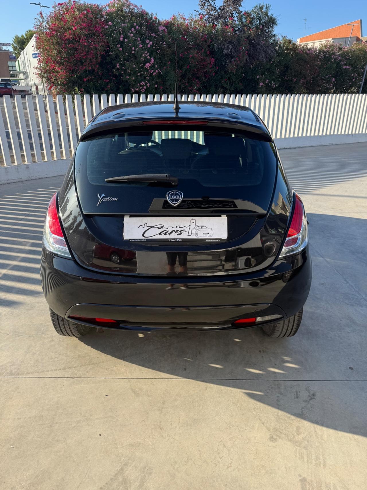 Lancia Ypsilon 1.2 69 CV 5 porte GPL Ecochic Gold