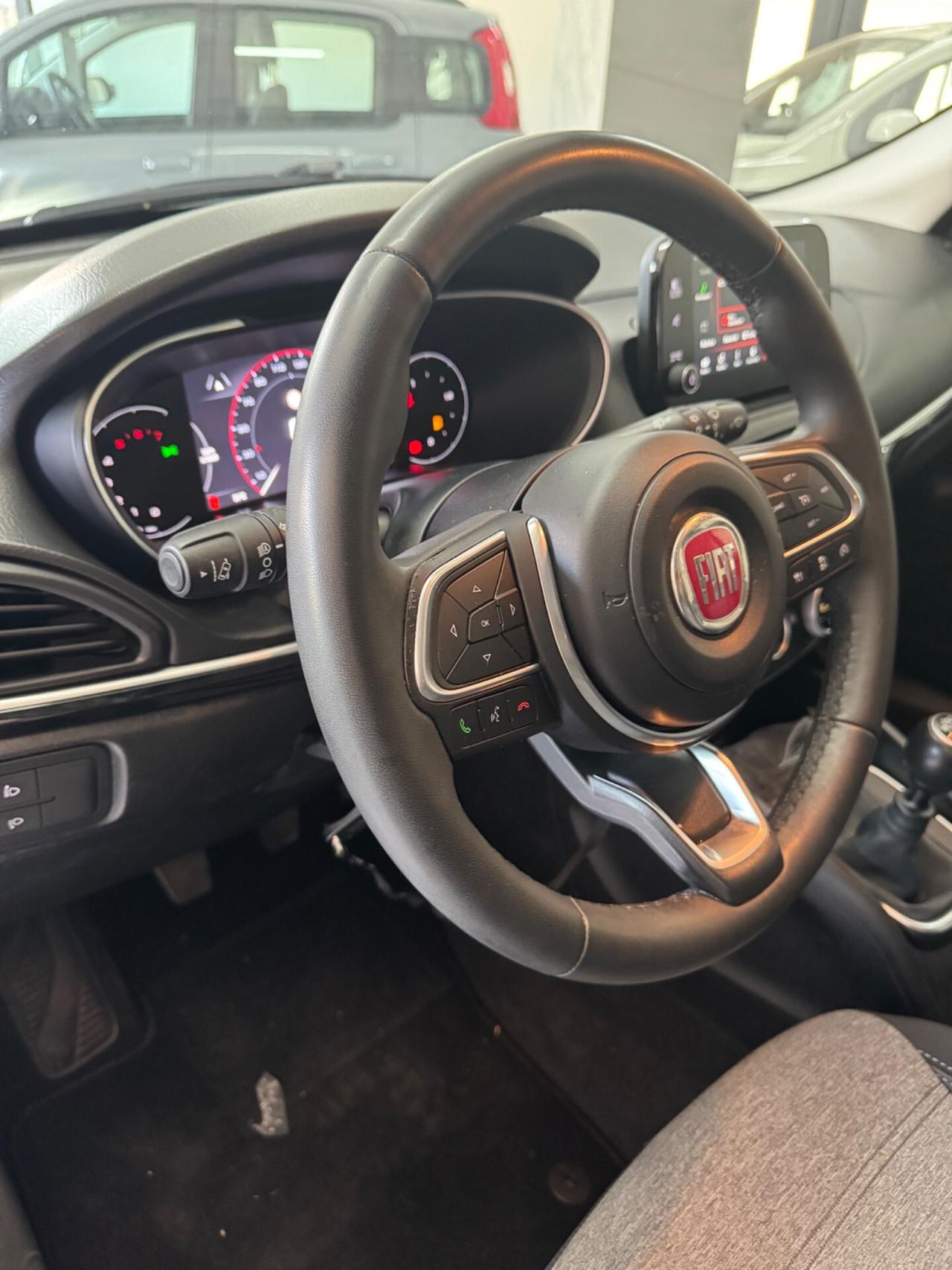 Fiat Tipo 1.6 Mjt S&S 5 porte Cross