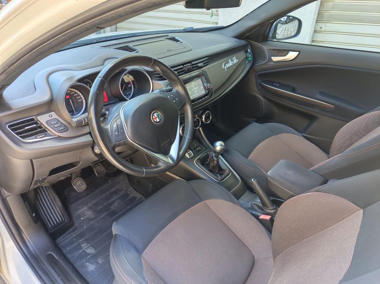 Alfa Romeo Giulietta 1.6 JTDm-2 105 CV Distinctive