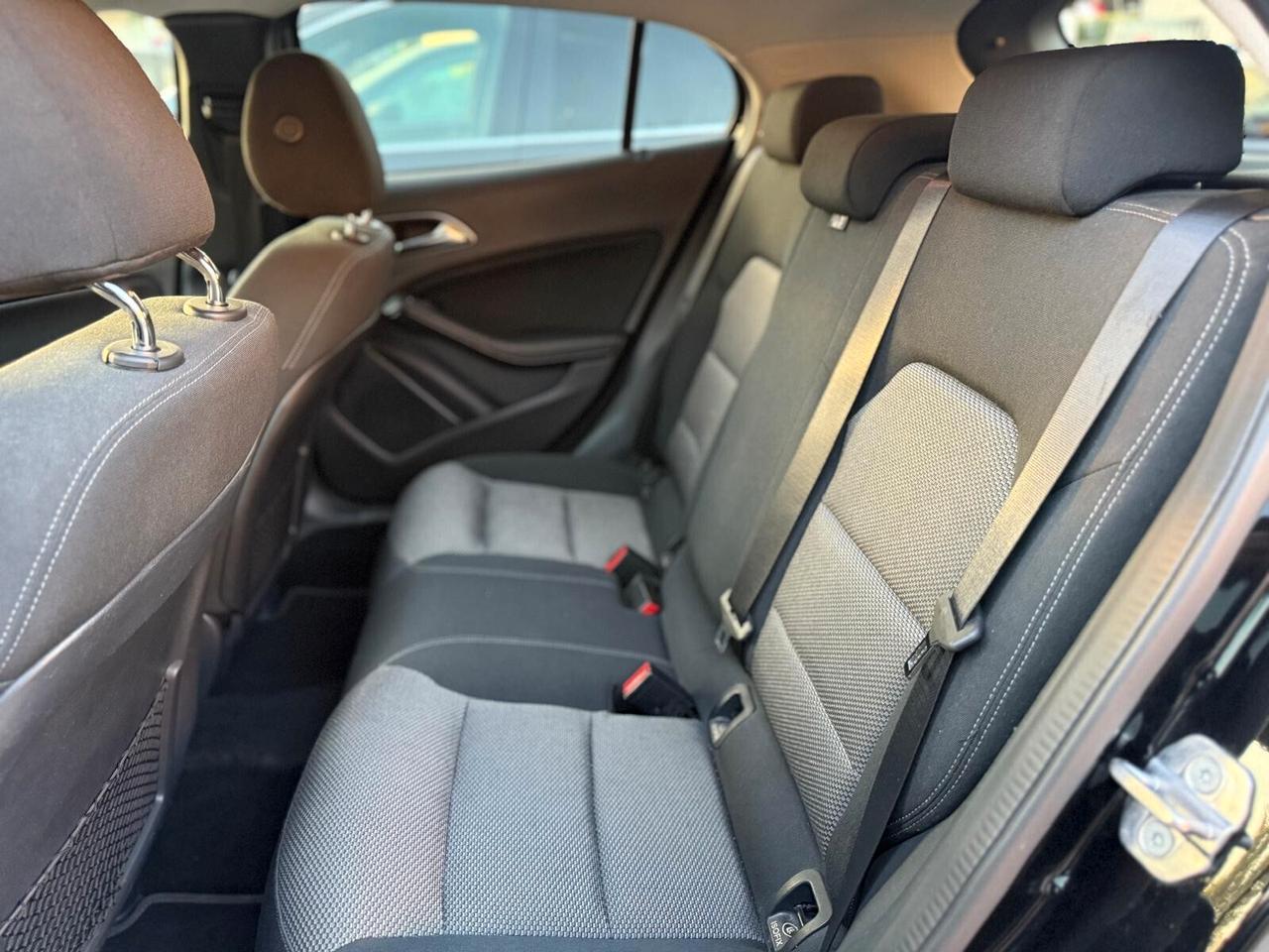 GLA 180d Automatic Premium UNICO PROPRIETARIO