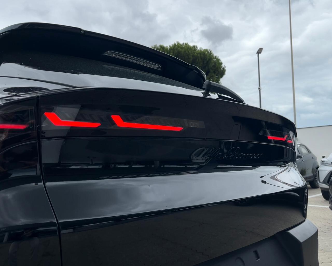 Alfa Romeo Junior 1.2 136 CV Hybrid eDCT6 Automatic