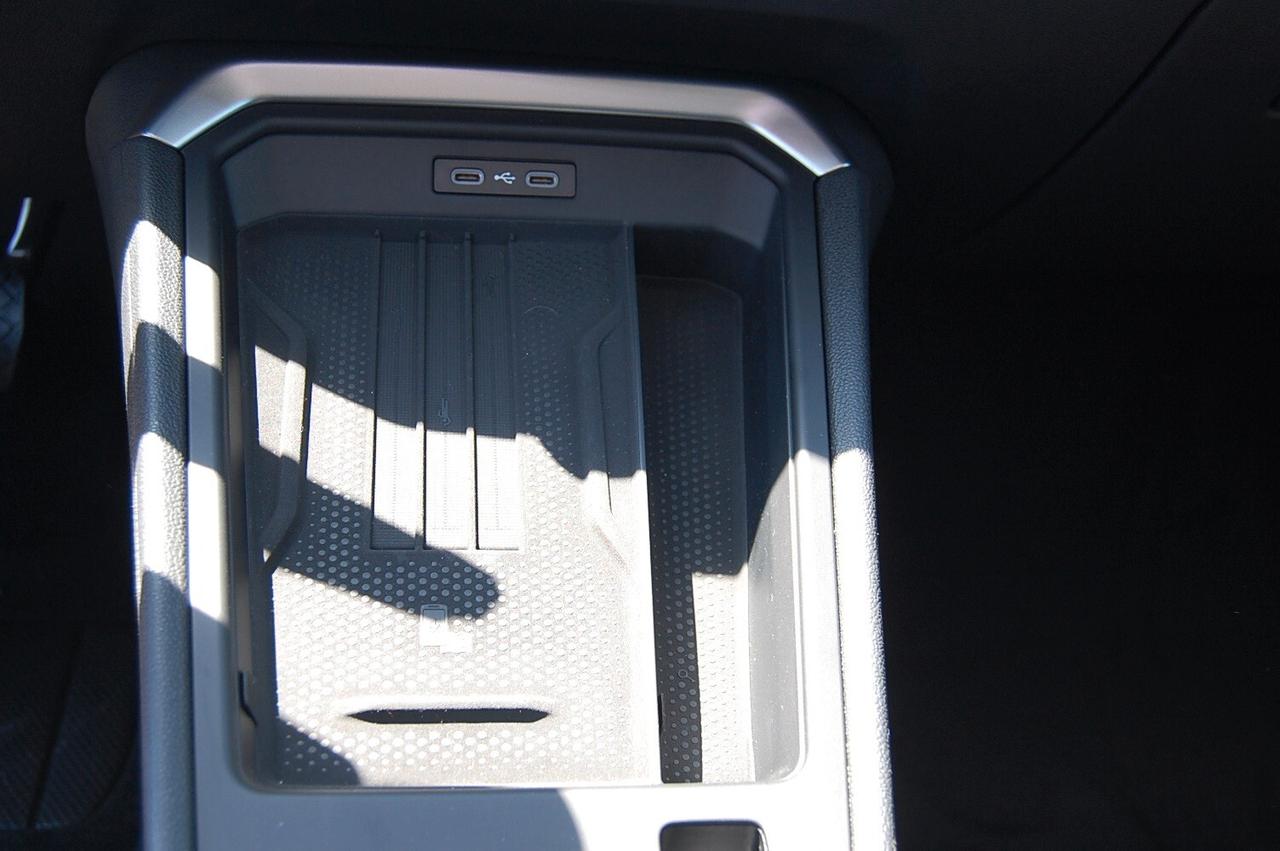 Volkswagen T-Roc 1.5 eTSI ACT DSG Life