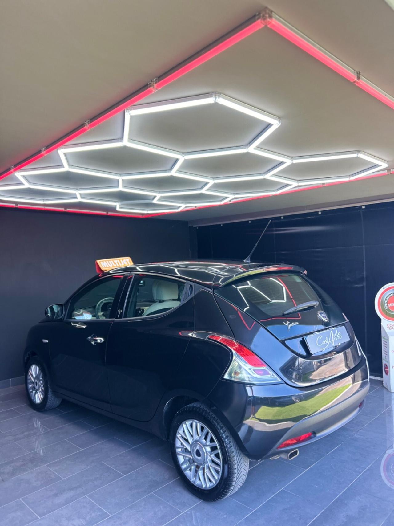 Lancia Ypsilon 1.3 Multijet 95cv Platinum 11/2013