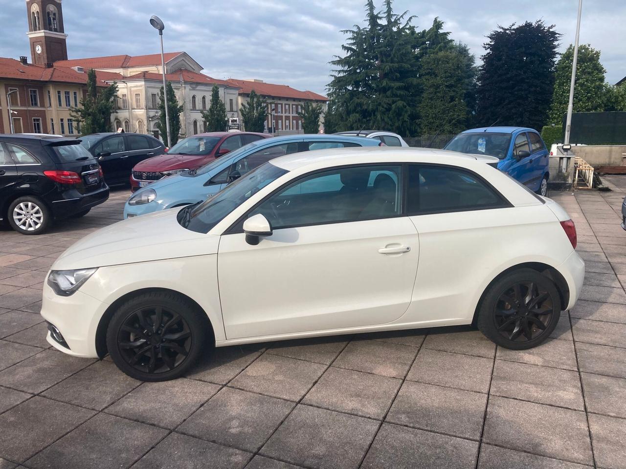 Audi A1 1.6 TDI 105 CV Attraction