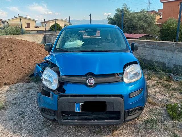 AUTO SINISTRATA