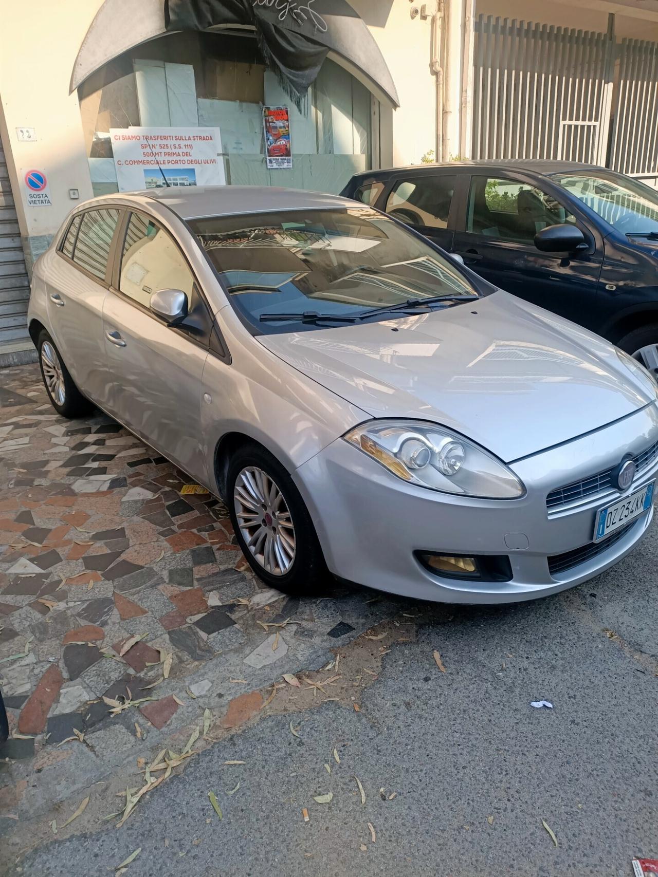 Fiat Bravo 1.4 Dynamic GPL KM 86000 € 4.600 TRATT.