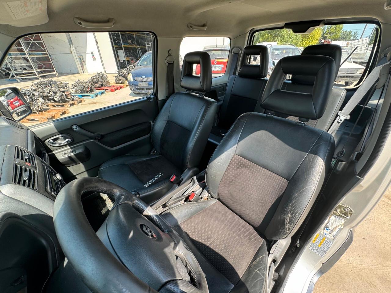 Suzuki Jimny 1.5 DDiS cat 4WD CLIMA BICOLOR PELLE CERCHI SNORKEL