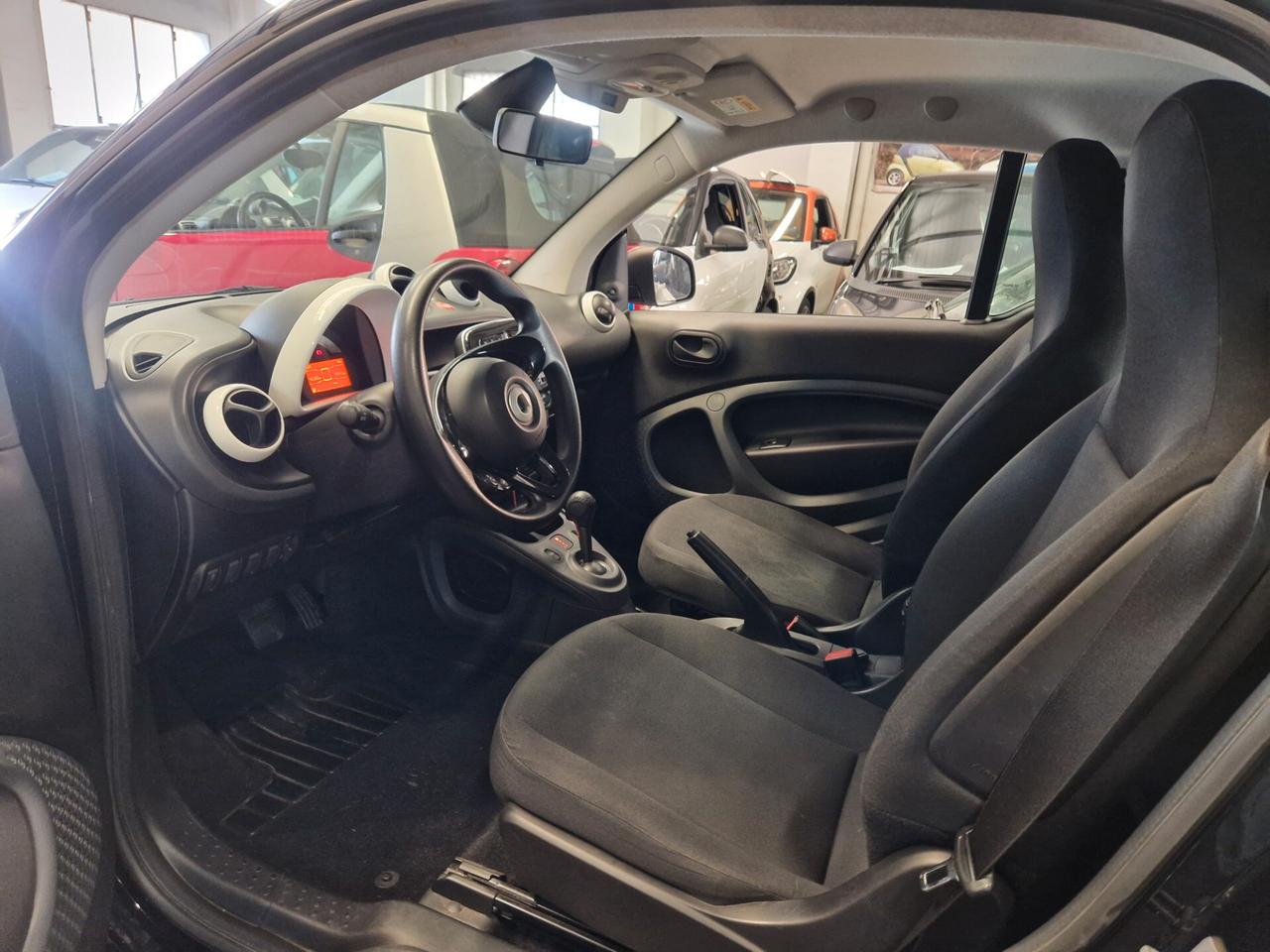 Smart automatica solo 46000km 2017 garanzia