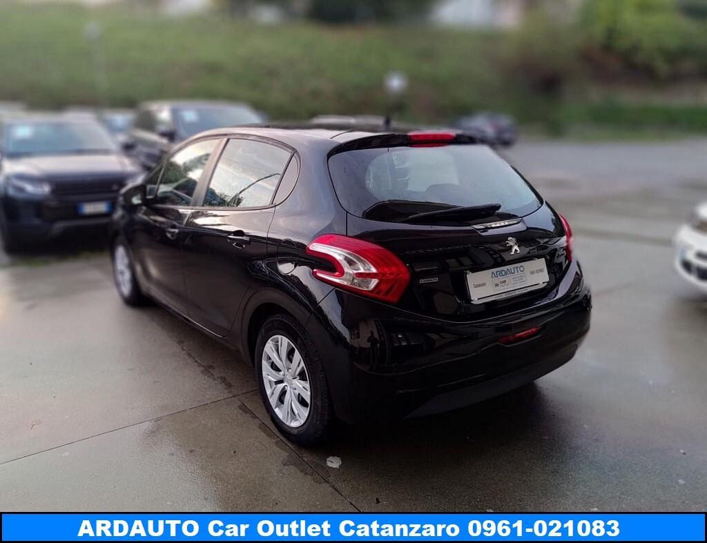 Peugeot 208 1.4 Hdi Active 69 cv Neopatentati